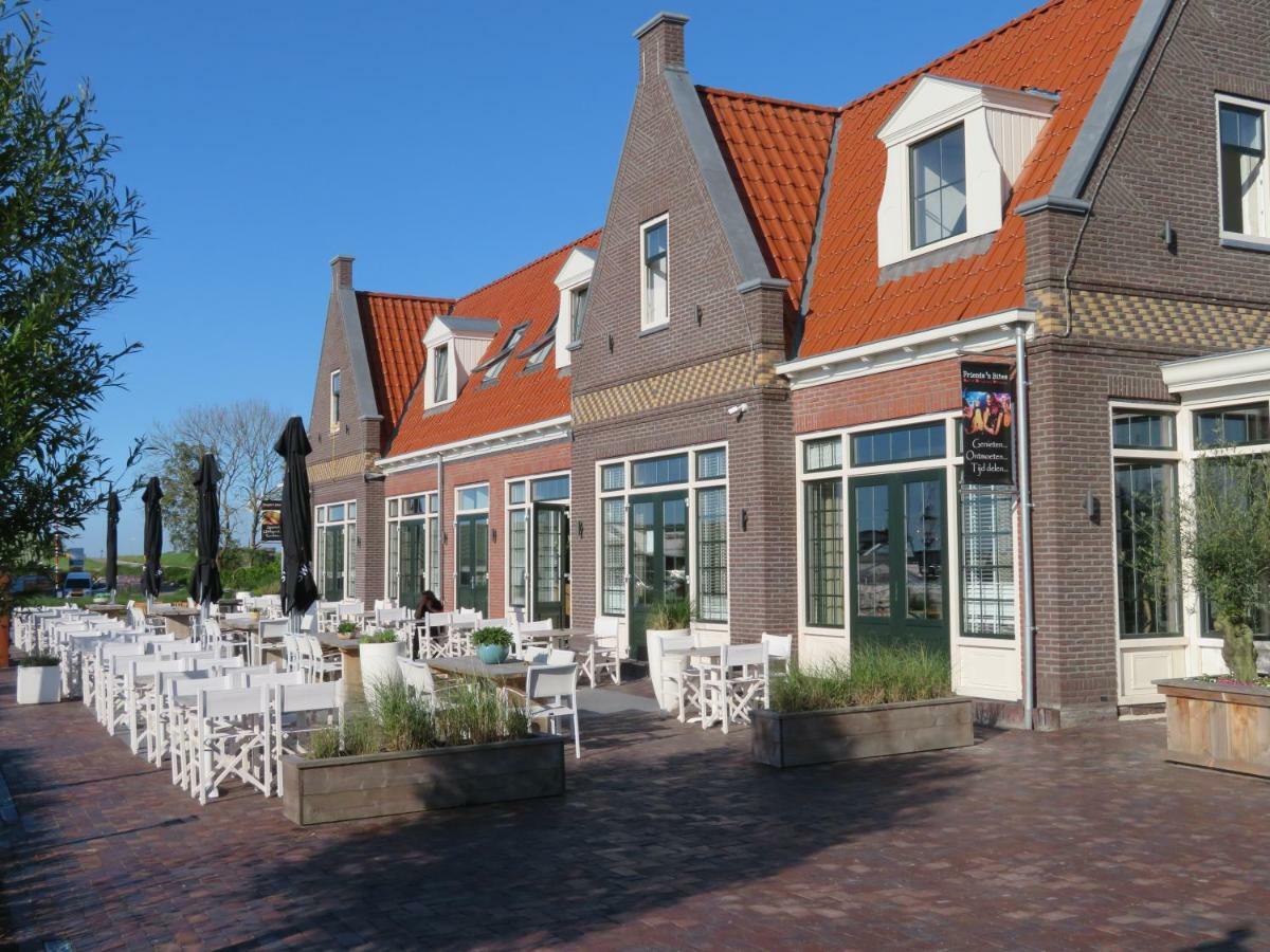 Ferienhaus Luxurious Water *